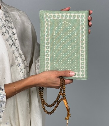 QURAN COVER - MINT